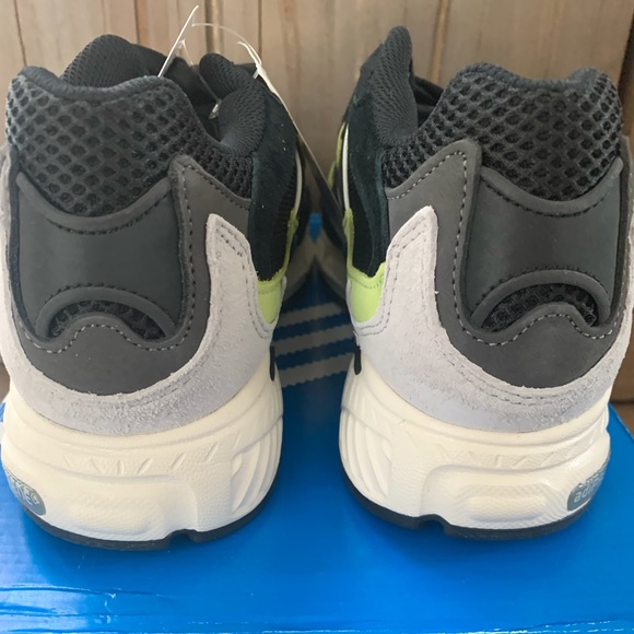 NWT Adidas Temper Run Black Glow Size 11.5 F97209 - Picture 7 of 13